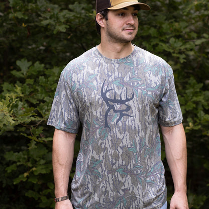 Buck Commander Mossy Oak Greenleaf Washed Out Short Sleeve Tee