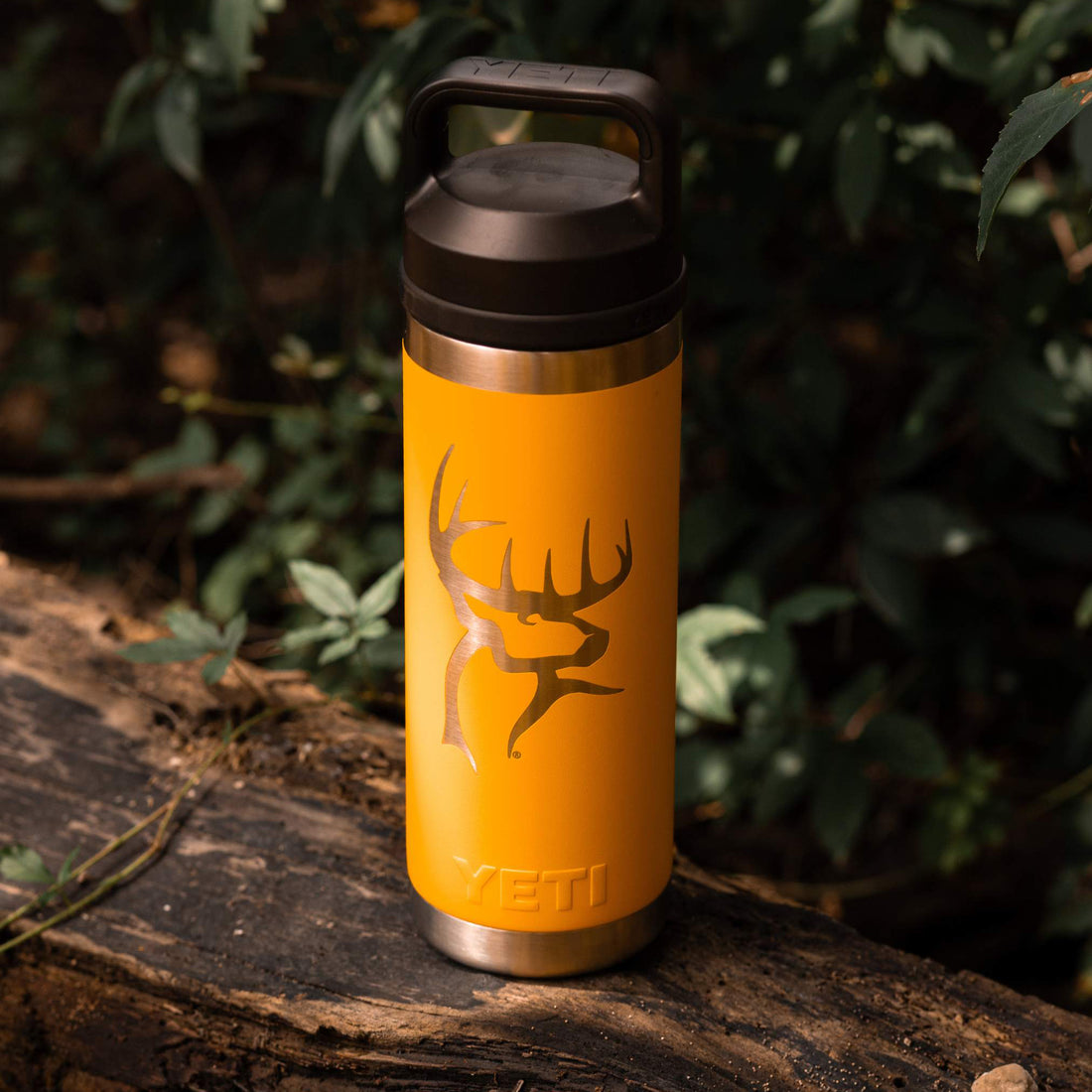Buck Commander 18 oz Beekeeper Water Bottle