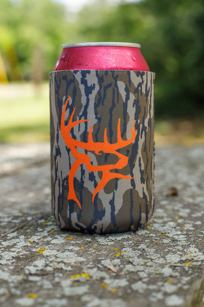 Buck Commander Magnetic Mossy Oak Can Cooler